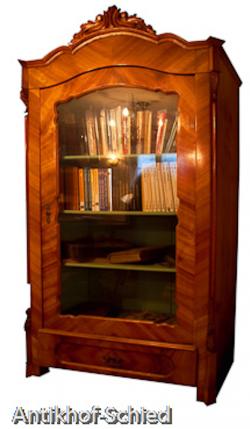 Louis-Philippe Vitrine/Glasschrank, Kirschbaum